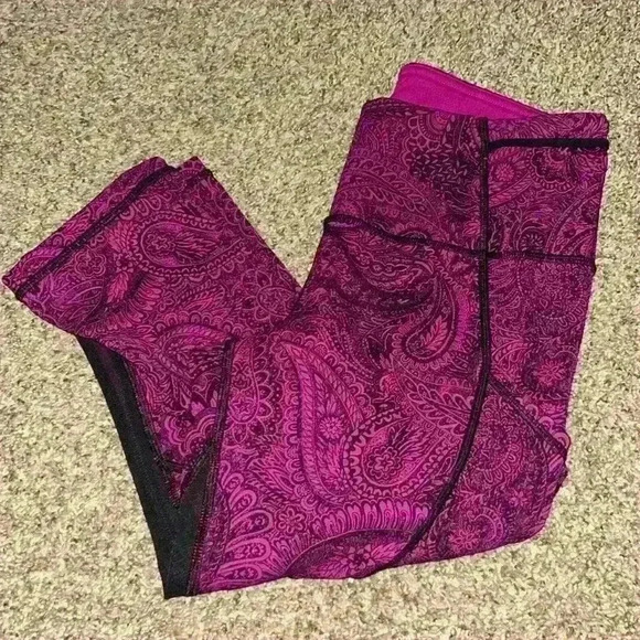 Lululemon “Outrun Half Crop” Purple Capris - Picture 1 of 5